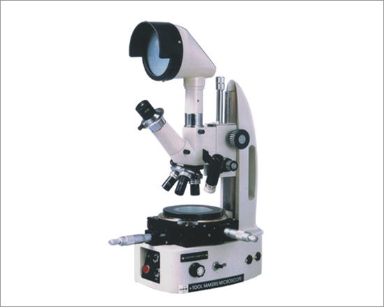 Toolmaker's Microscope with Projection Type