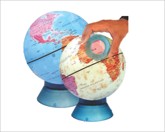 Magnifier Globe